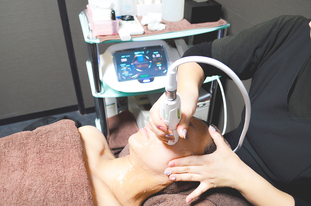 脂肪溶解レモンボトルフェイシャル