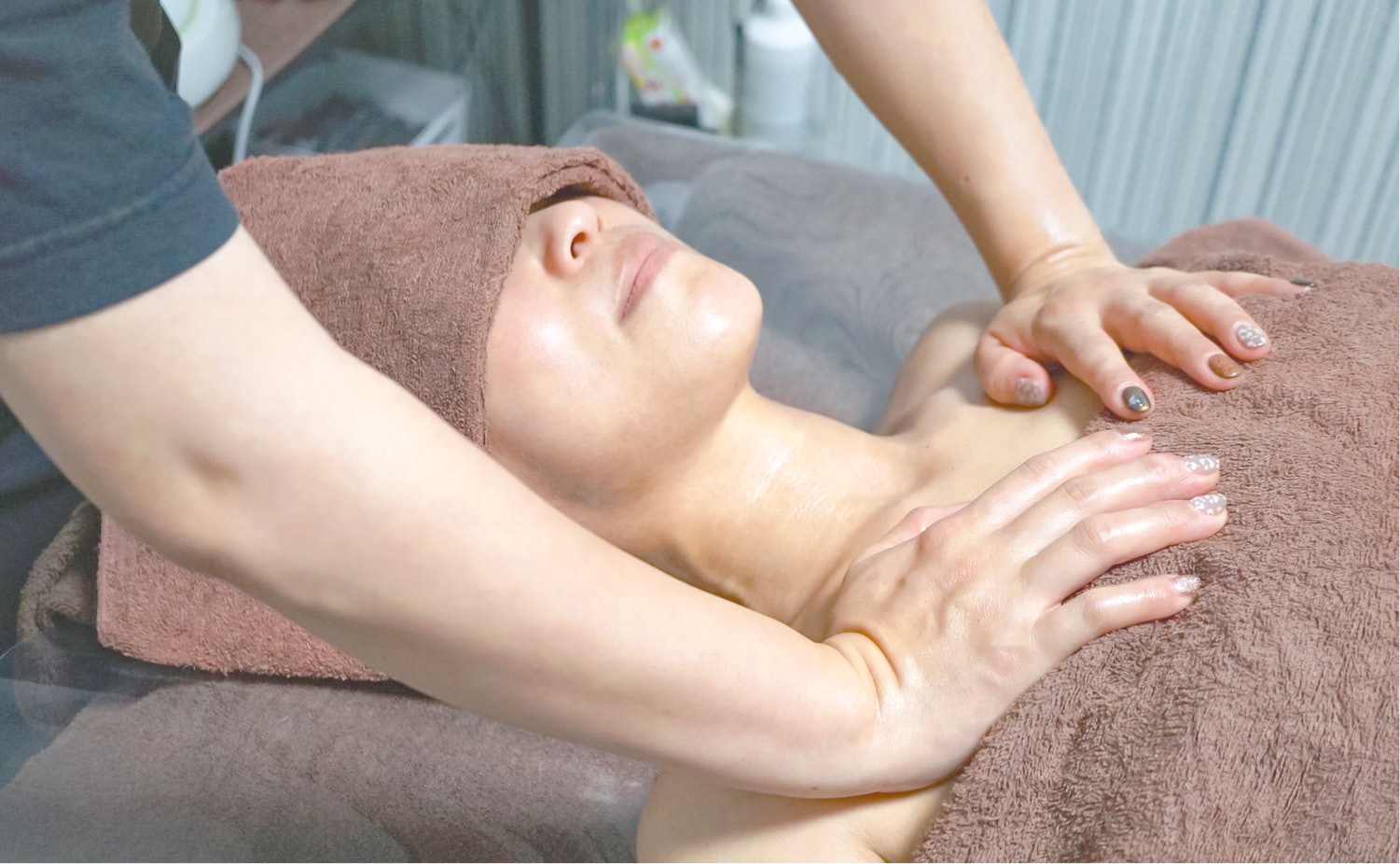 岡崎市のフロックスが行う小顔トリートメント